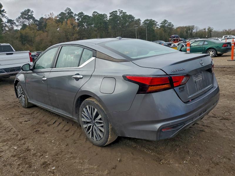 Фото 2 - NISSAN ALTIMA