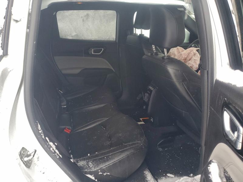 Фото 10 - JEEP COMPASS