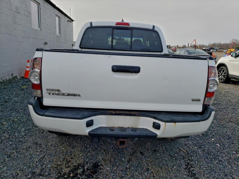 Фото 6 - TOYOTA TACOMA