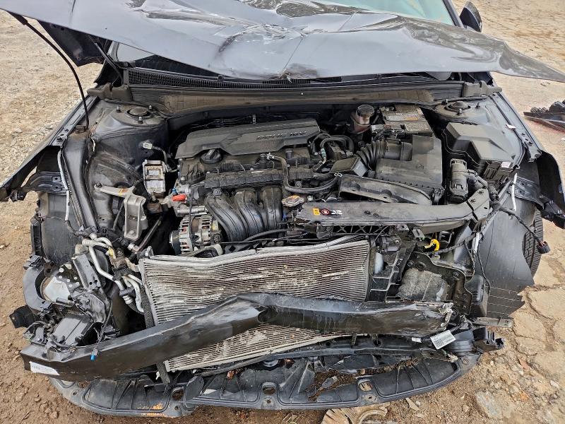 Фото 11 - HYUNDAI ELANTRA