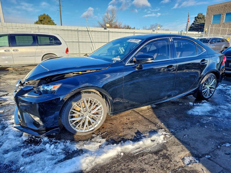 Фото 1 - LEXUS IS