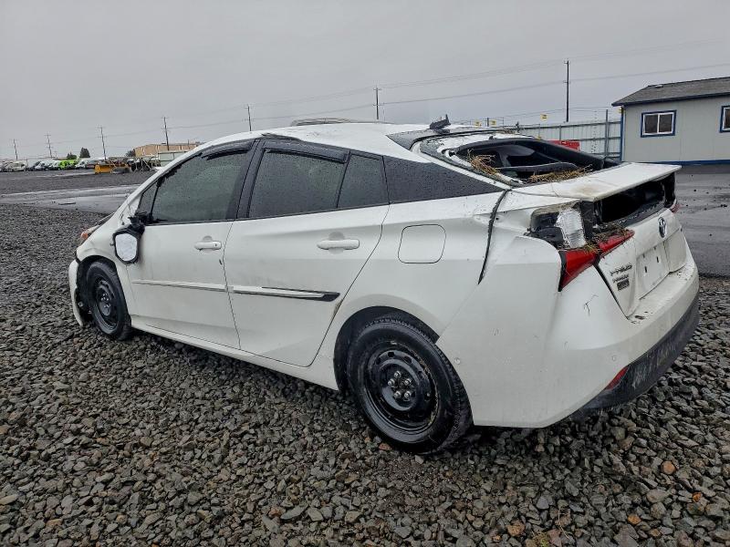 Фото 2 - TOYOTA PRIUS