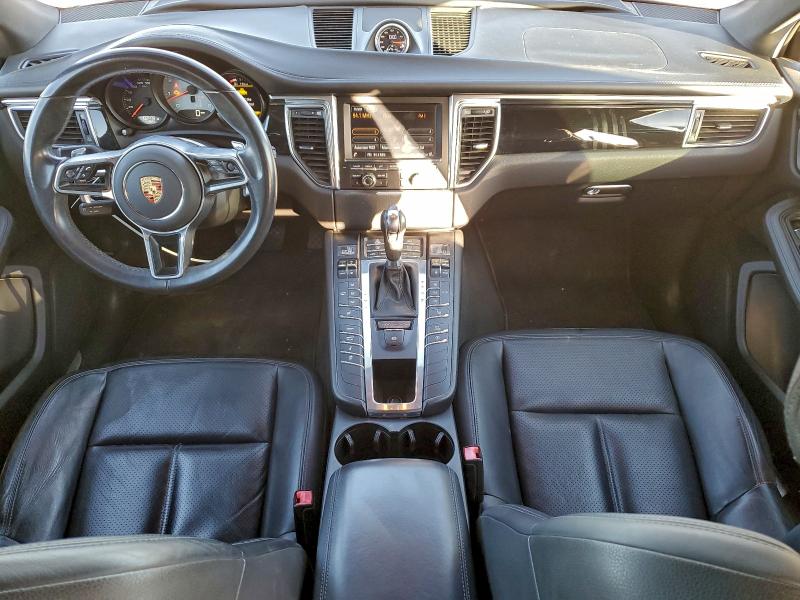 Фото 8 - PORSCHE MACAN