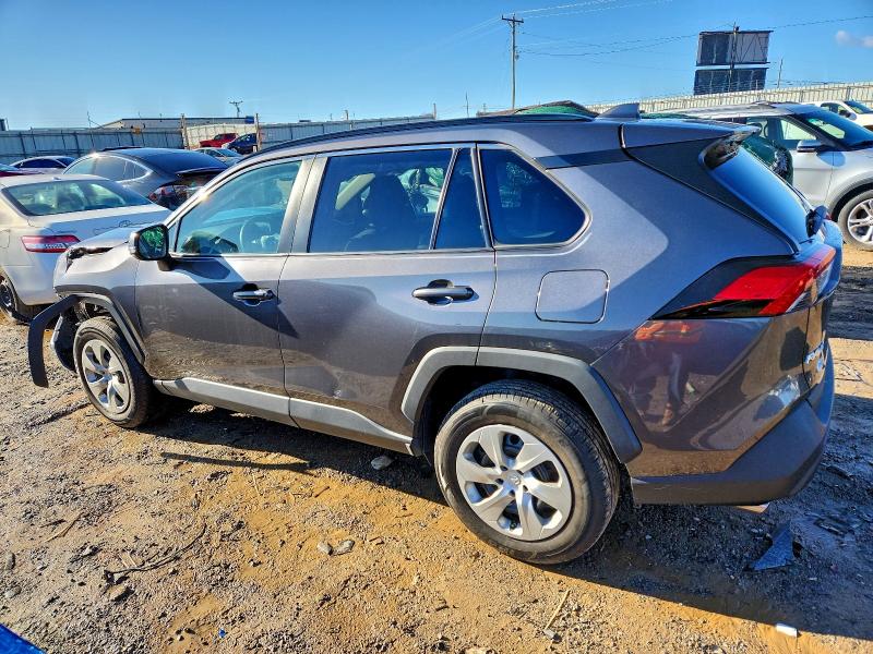 Фото 2 - TOYOTA RAV4