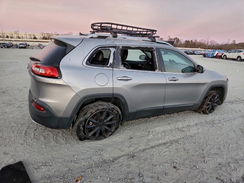 Фото 3 - JEEP GRAND CHER