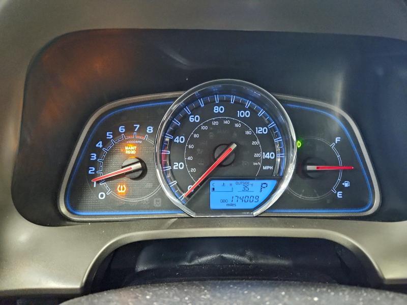 Фото 9 - TOYOTA RAV4