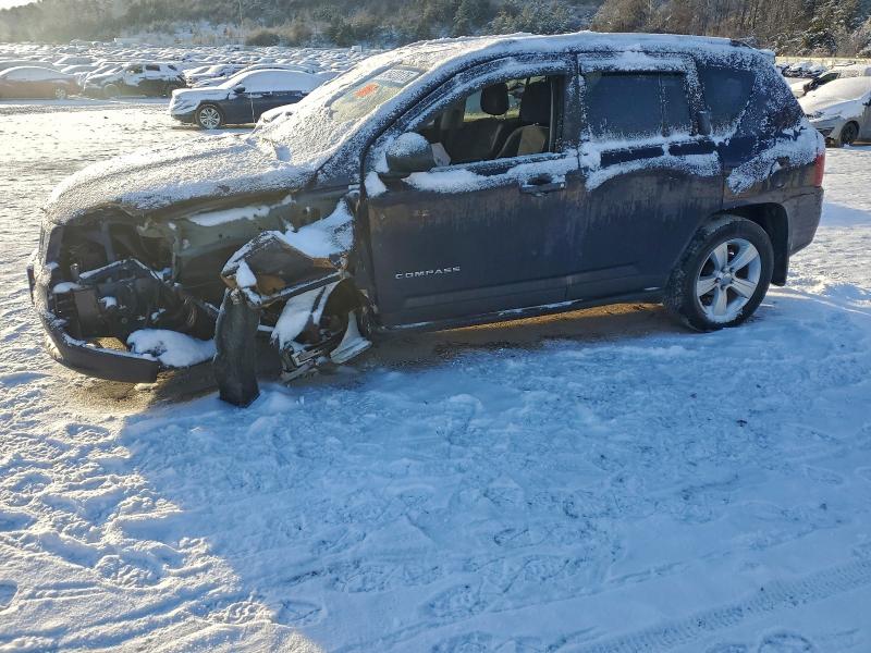 Фото 1 - JEEP COMPASS