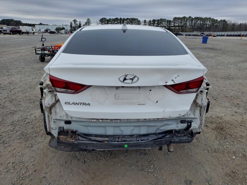 Фото 6 - HYUNDAI ELANTRA