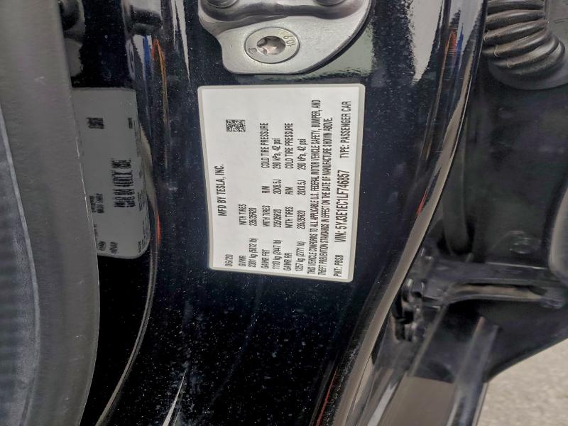 Фото 12 - TESLA MODEL 3