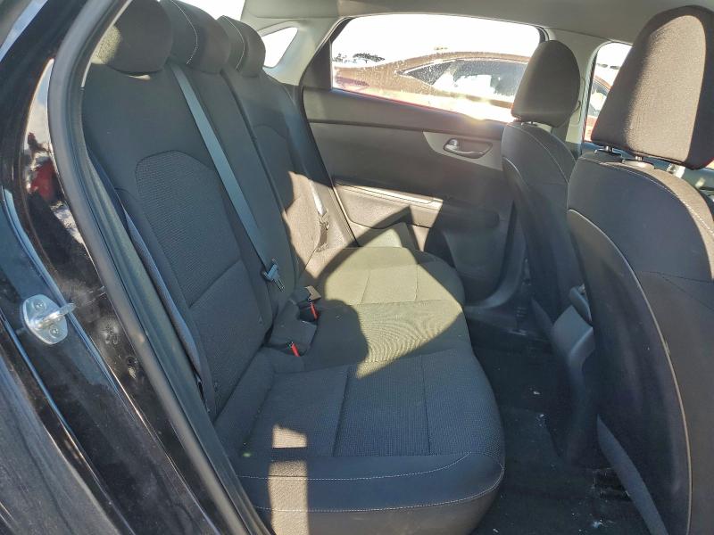 Фото 10 - KIA FORTE