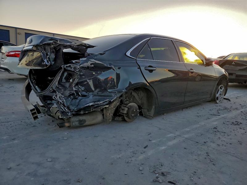 Фото 3 - TOYOTA CAMRY