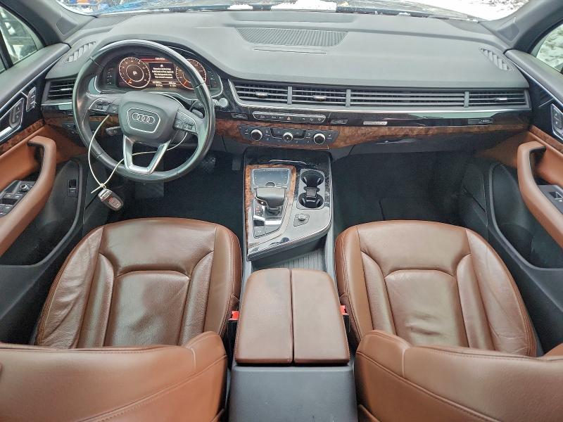 Фото 8 - AUDI Q7