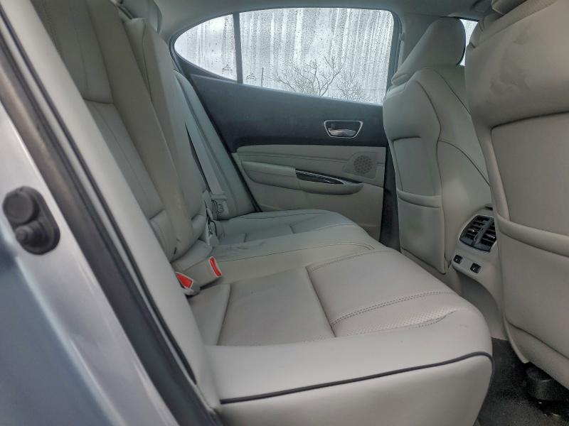 Фото 10 - ACURA TLX