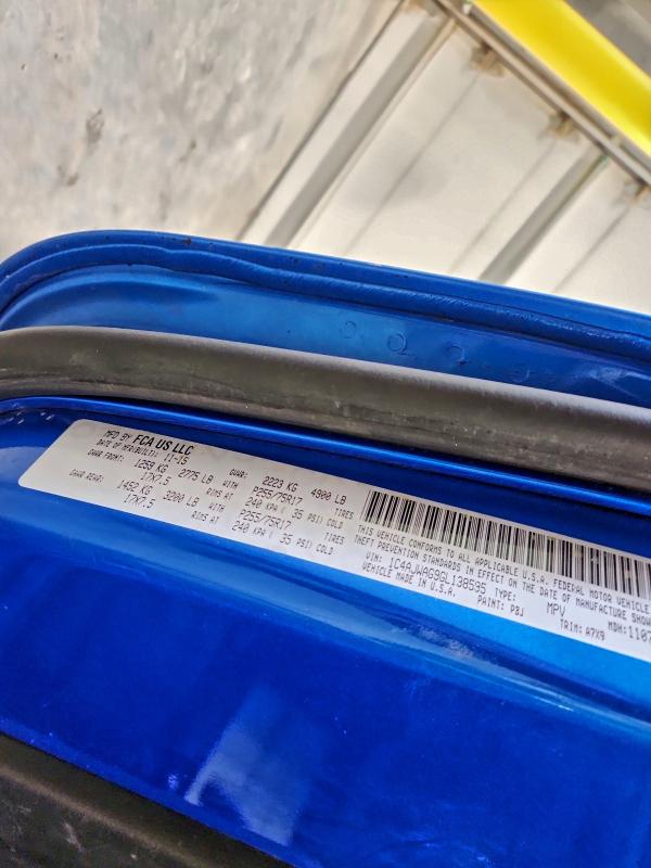 Фото 12 - JEEP WRANGLER