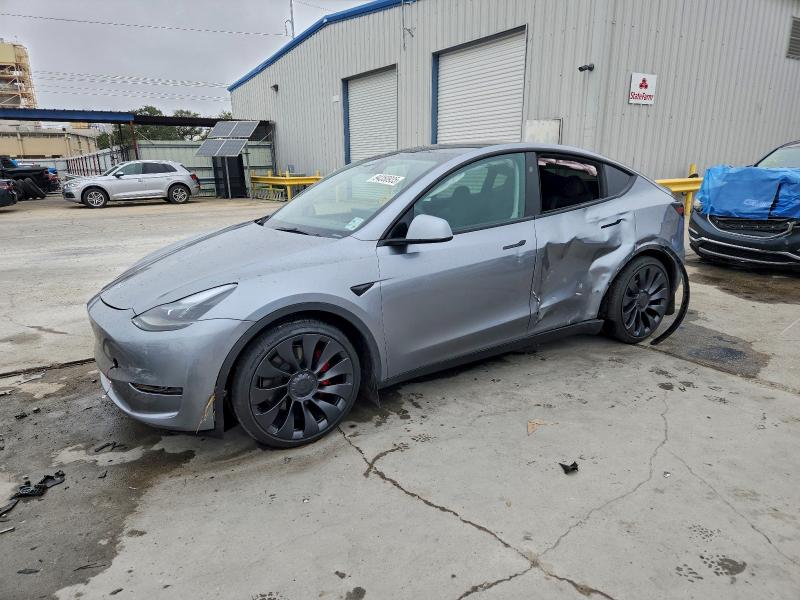 Фото 1 - TESLA MODEL Y