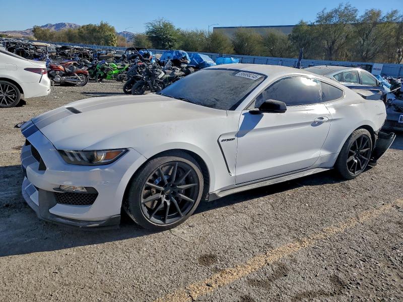 Фото 1 - FORD MUSTANG