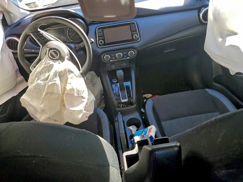 Фото 8 - NISSAN VERSA