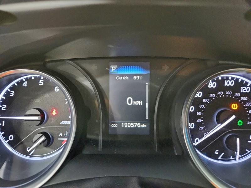 Фото 9 - TOYOTA CAMRY