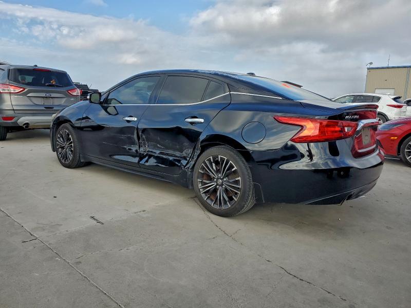 Фото 2 - NISSAN MAXIMA