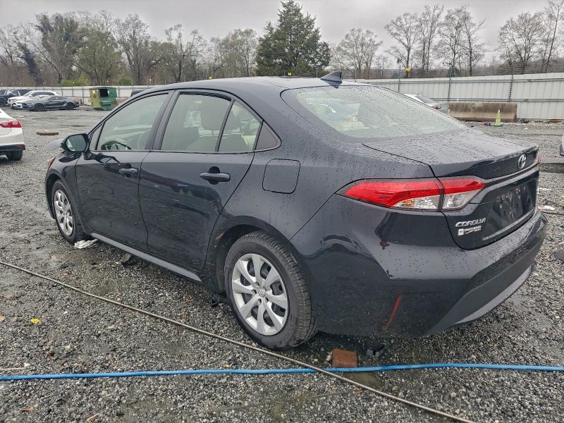 Фото 2 - TOYOTA COROLLA