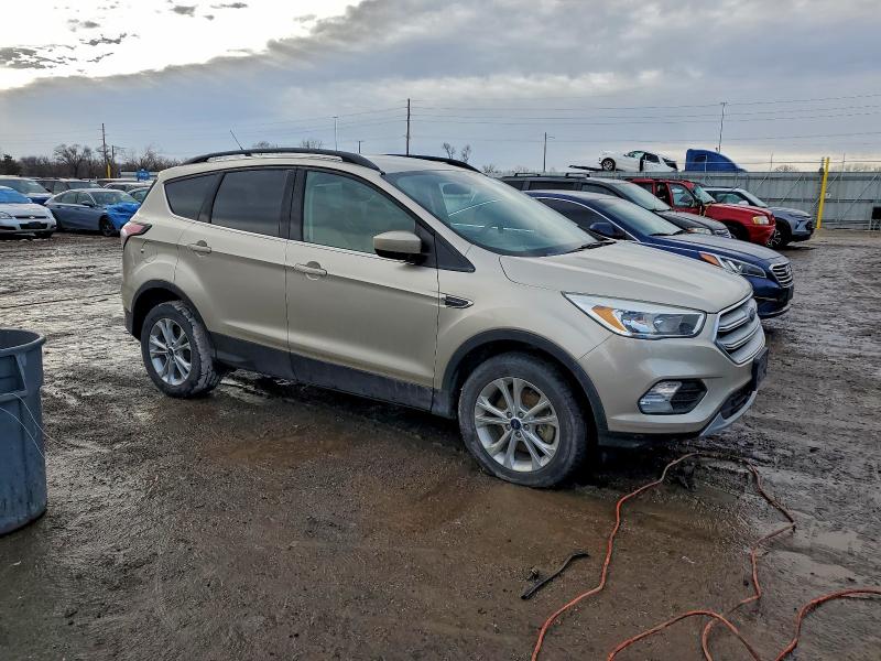 Фото 4 - FORD ESCAPE