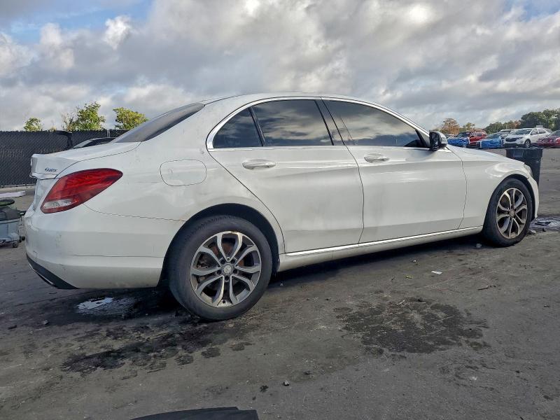 Фото 3 - MERCEDES-BENZ C-CLASS