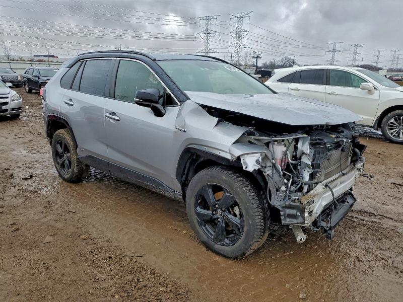 Фото 4 - TOYOTA RAV4