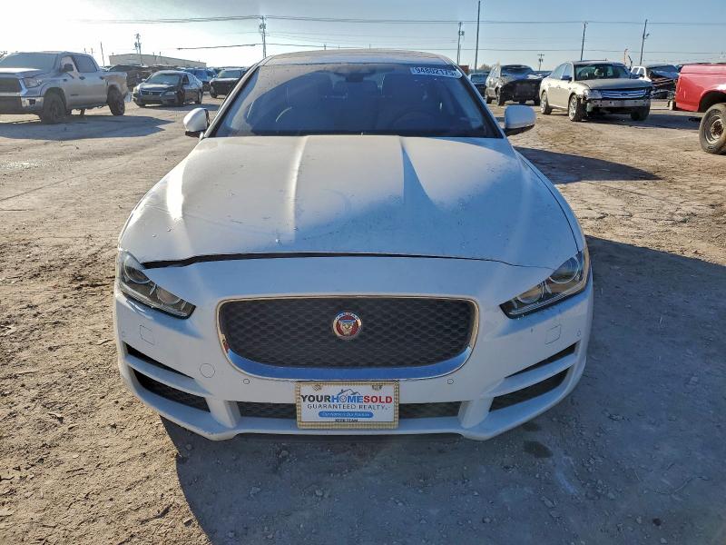 Фото 5 - JAGUAR XE