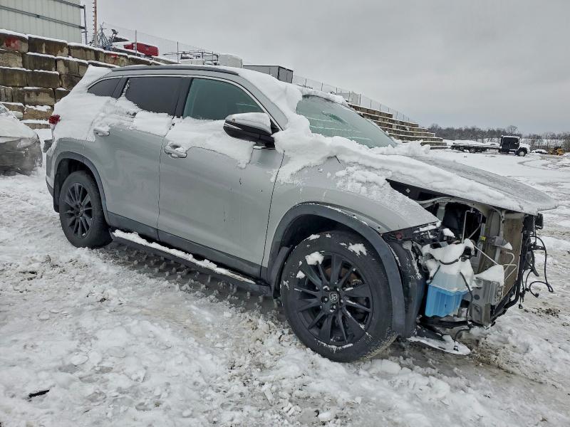 Фото 4 - TOYOTA HIGHLANDER