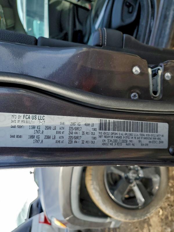 Фото 13 - JEEP COMPASS