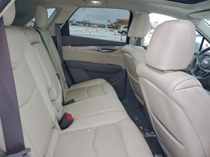 Фото 11 - CADILLAC XT5