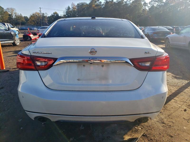 Фото 6 - NISSAN MAXIMA