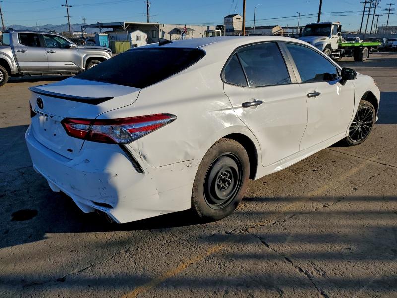 Фото 3 - TOYOTA CAMRY