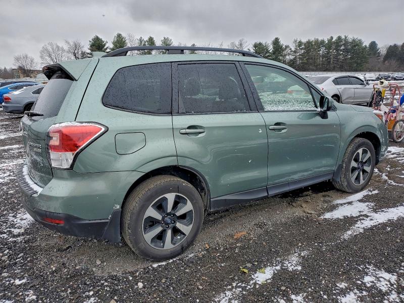 Фото 3 - SUBARU FORESTER