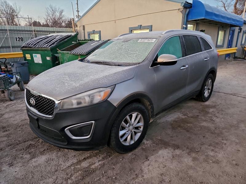 Фото 1 - KIA SORENTO