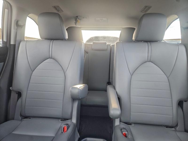 Фото 10 - TOYOTA HIGHLANDER