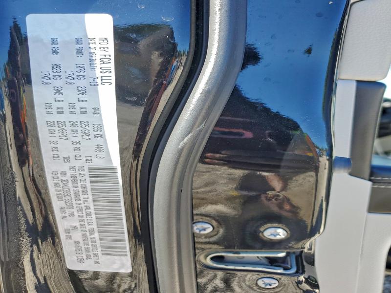 Фото 12 - JEEP COMPASS