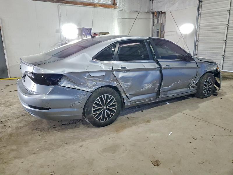 Фото 3 - VOLKSWAGEN JETTA