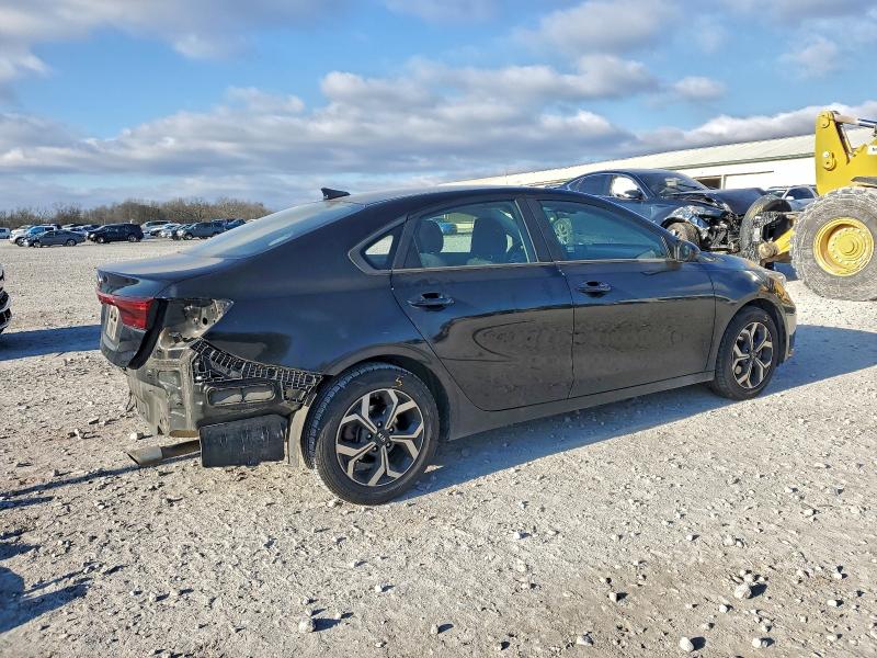 Фото 3 - KIA FORTE