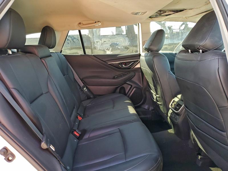 Фото 11 - SUBARU OUTBACK