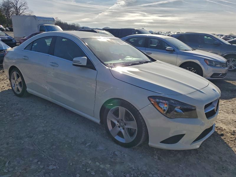 Фото 4 - MERCEDES-BENZ CLA-CLASS