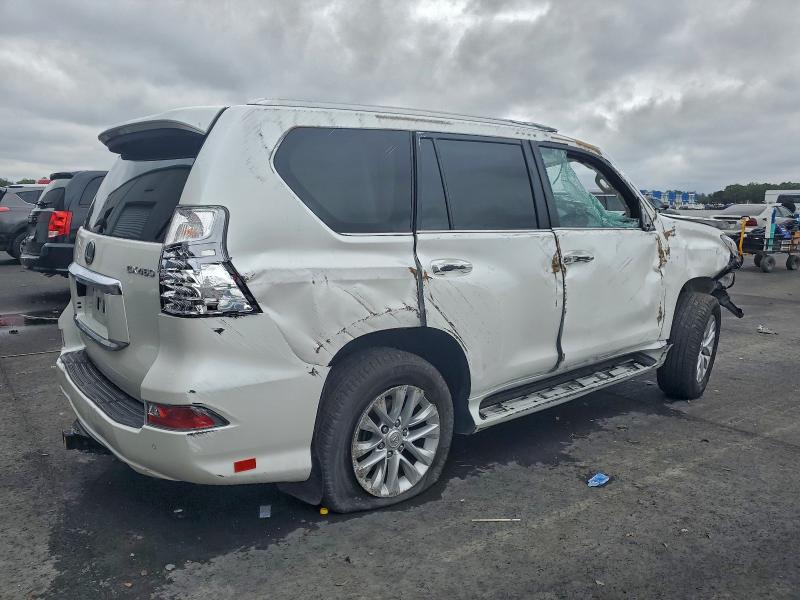 Фото 3 - LEXUS GX