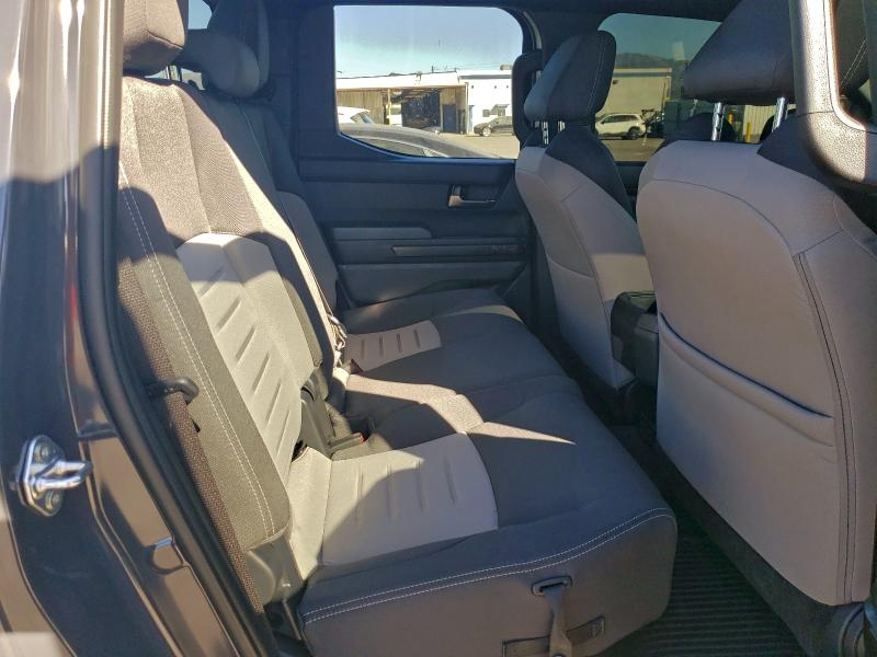 Фото 10 - TOYOTA TACOMA