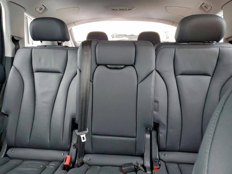 Фото 10 - AUDI Q7