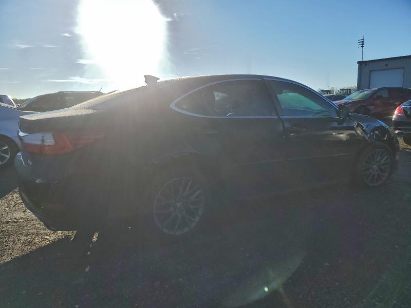 Фото 3 - LEXUS ES350