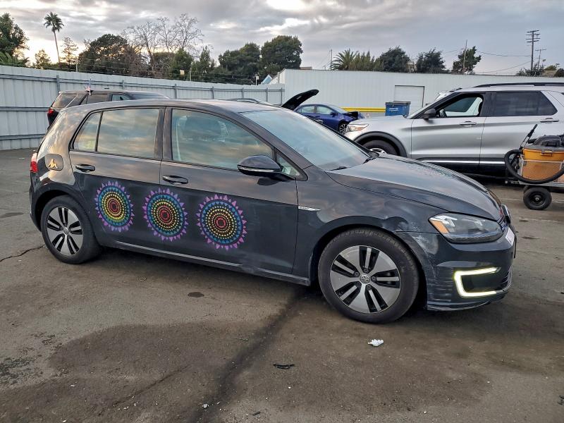 Фото 4 - VOLKSWAGEN GOLF