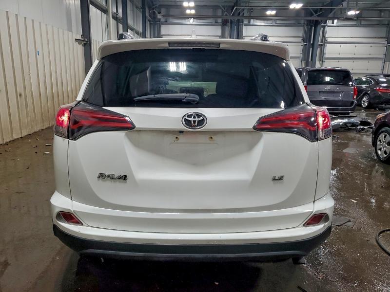 Фото 6 - TOYOTA RAV4