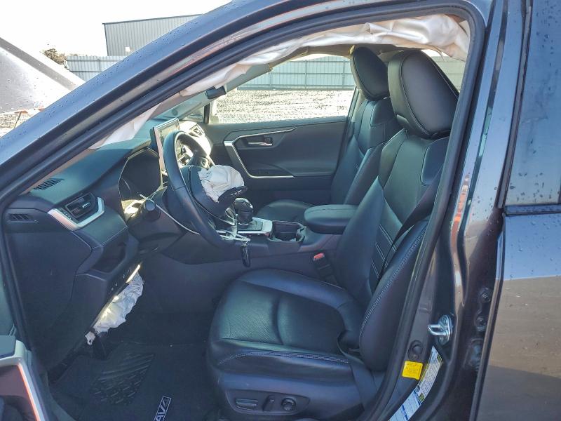 Фото 7 - TOYOTA RAV4