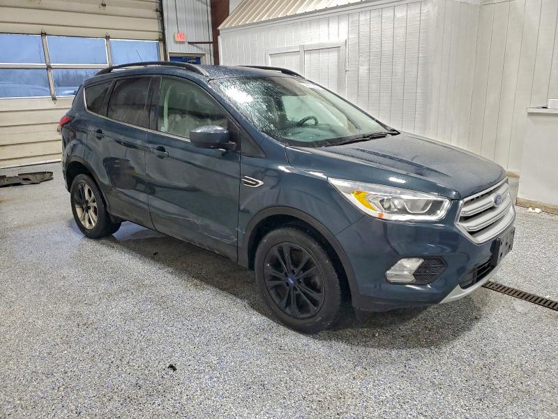 Фото 4 - FORD ESCAPE