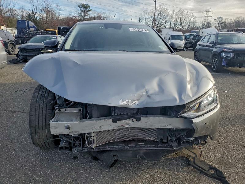 KIA EV6 LIGHT 2023 VIN KNDC34LA7P5130337